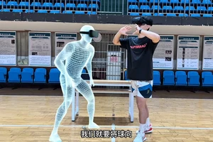  使用智能设备跟踪和改进篮球英雄的训练：迈向巅峰之路